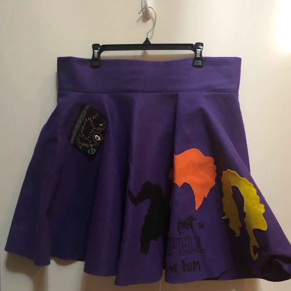 Halloween Sanderson sisters skirt 2xl 40”waist